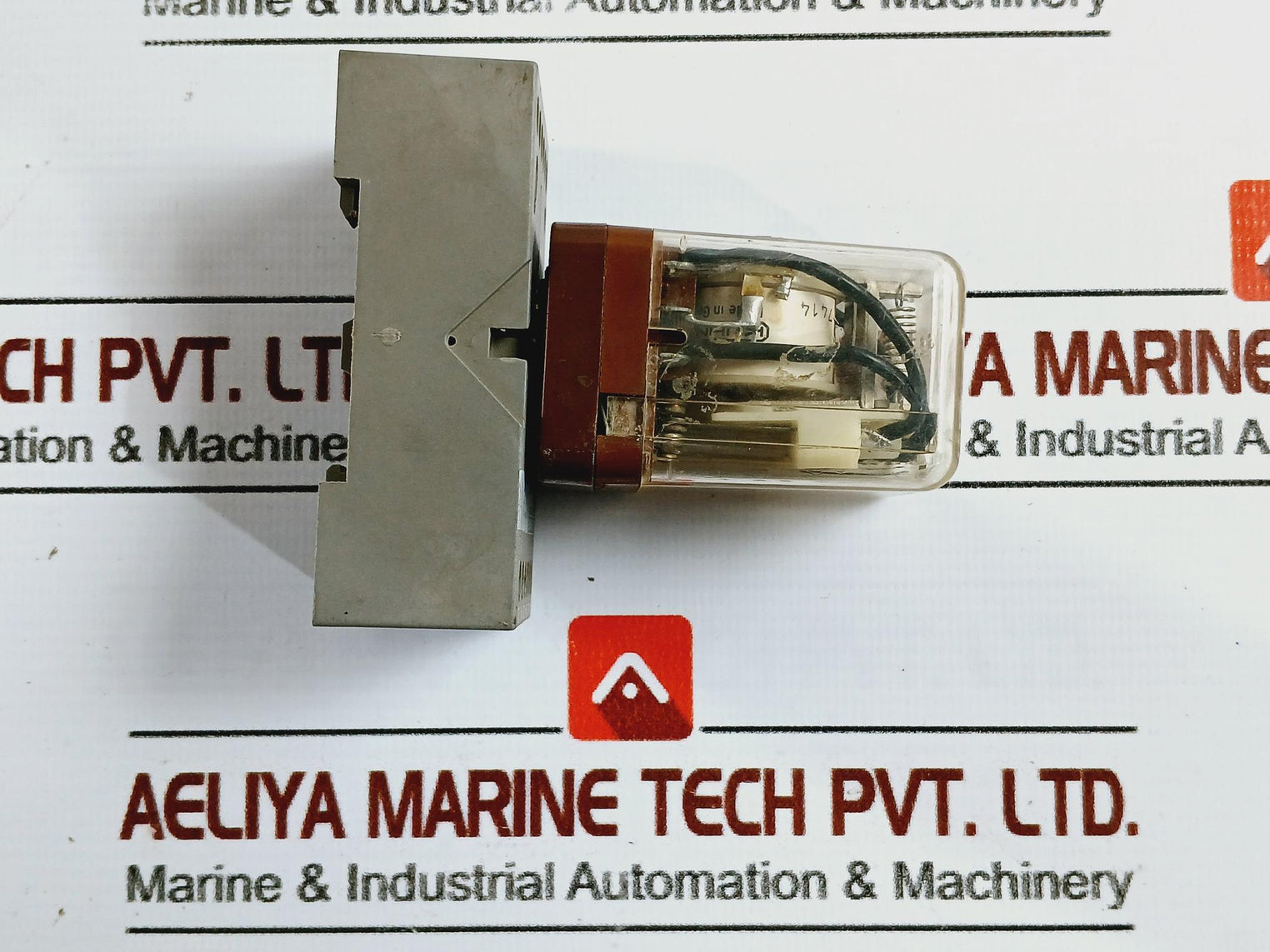 Kuhnke UF3 24VDC Universal Relay Z396 ALA-04067-42