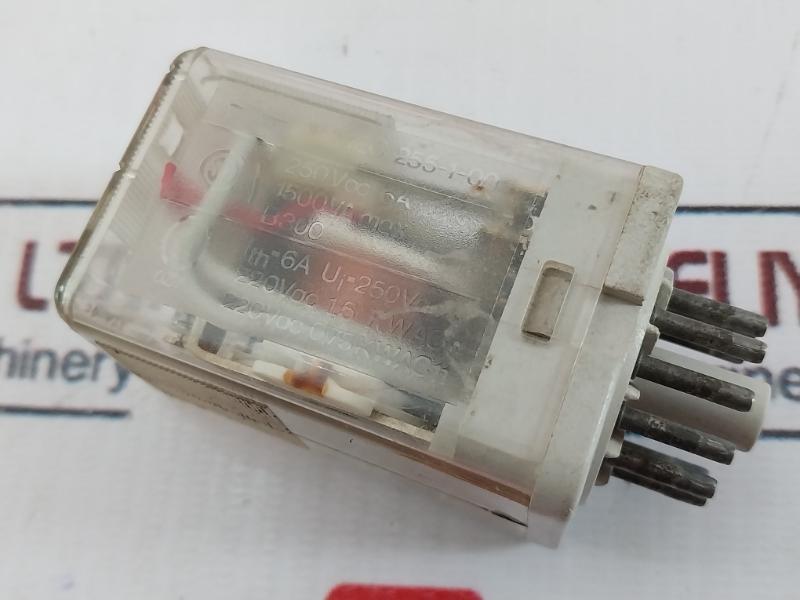 Kuhnke Uf3X-24V Dc Plug-in Relay 250 Vac 6A