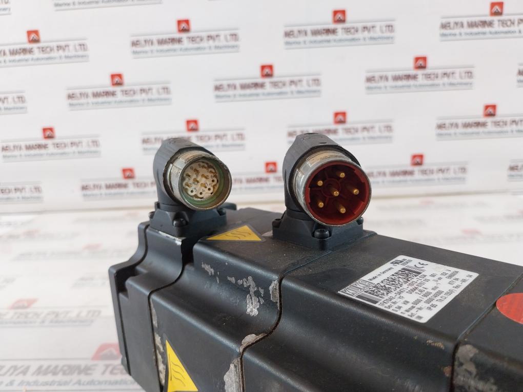 Kuka 1FK7042-5AK71-1SY3-Z S34 Servo Motor 0.94KW 2.45A