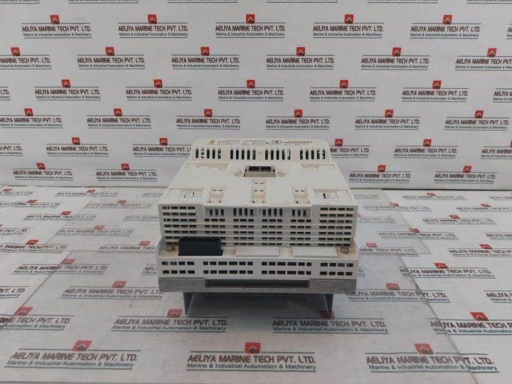 Kuka Ecmap0D3004Be531 Controller 3/Pe Ac400/480V 20A 50/60Hz 14/17Kw Version: 2A