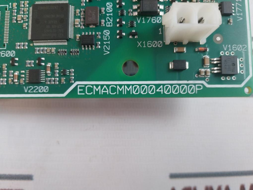 Kuka Ecmap0D3004Be531 Controller 3/Pe Ac400/480V 20A 50/60Hz 14/17Kw Version: 2A