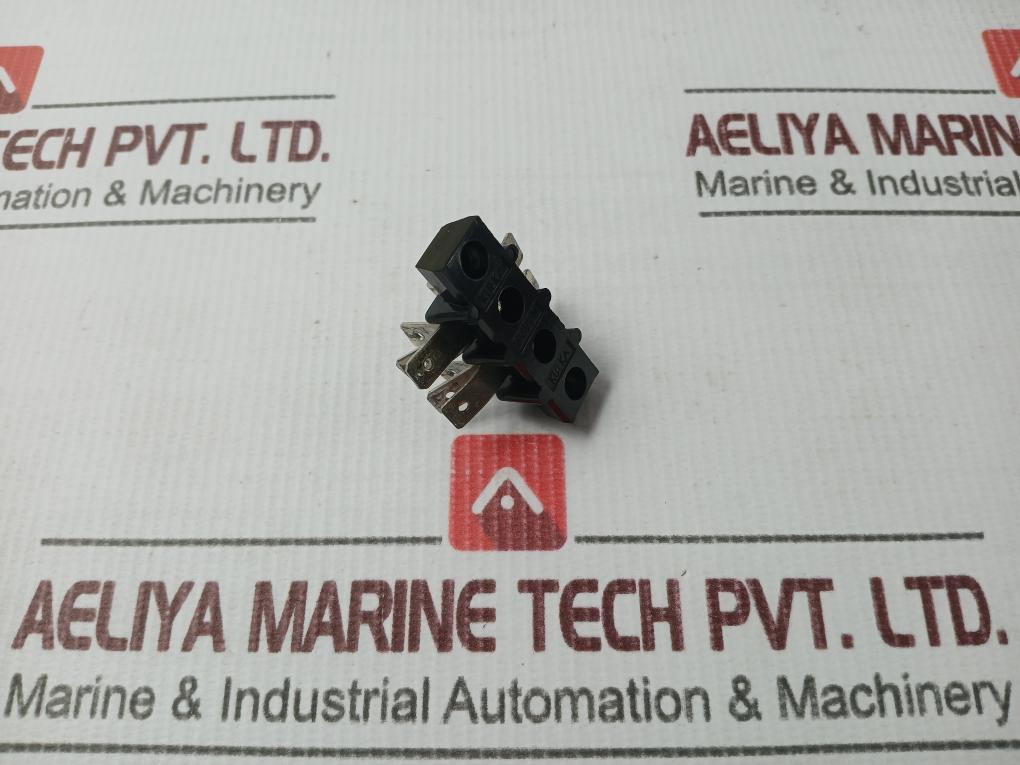 Kulka 699 Fuse Terminal Block