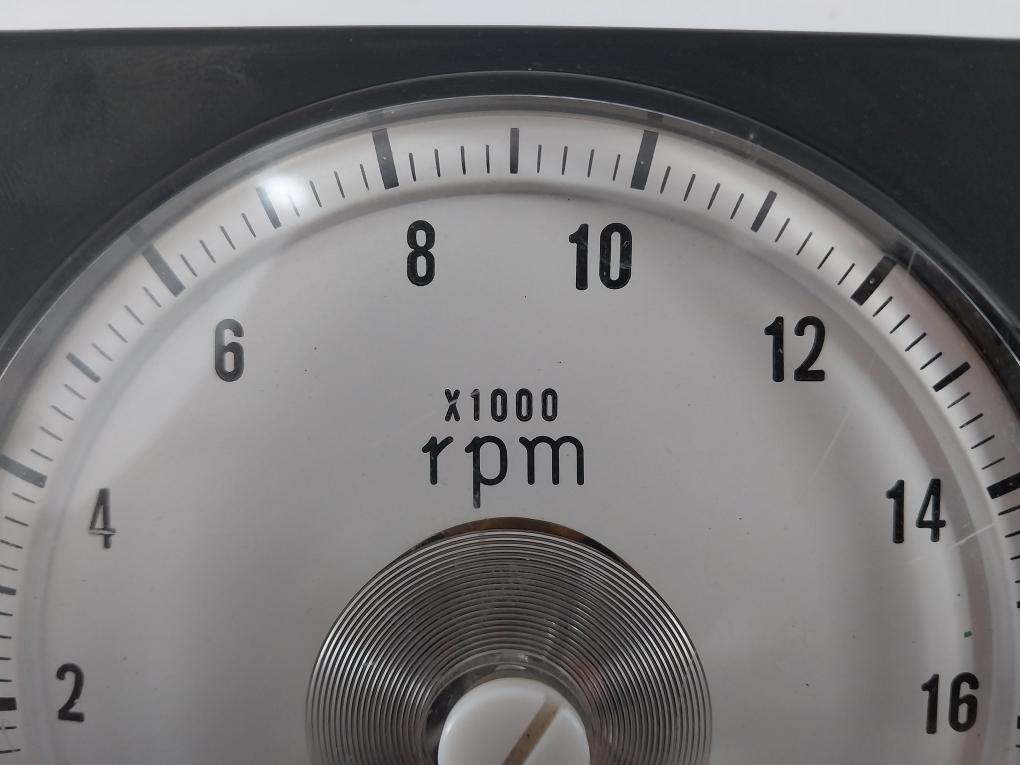 Kuramoto 1037013-2 Rpm Meter 0-18 X1000 Rpm
