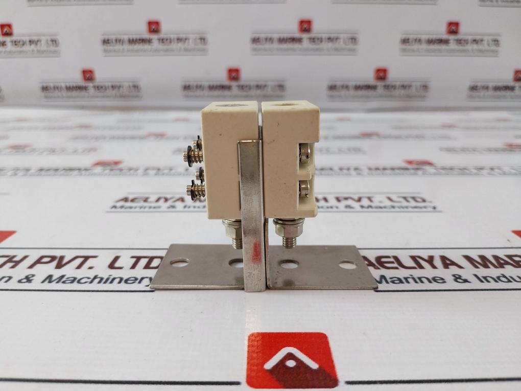 Kurt Albert Rohr 6529 Lamp Holder Lamp Base D&H Lampensockel