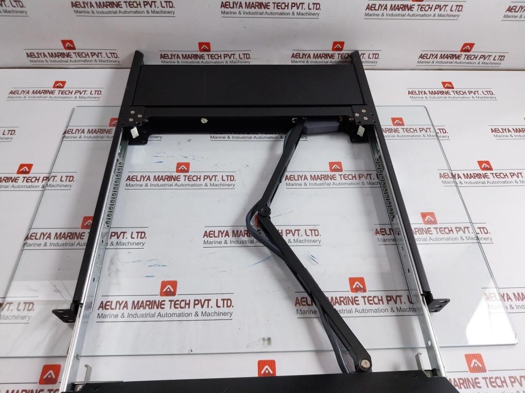 Kvt417A-r3 Kvm Lcd Console Tray Kvt4S16Uv Dc12V Black Box