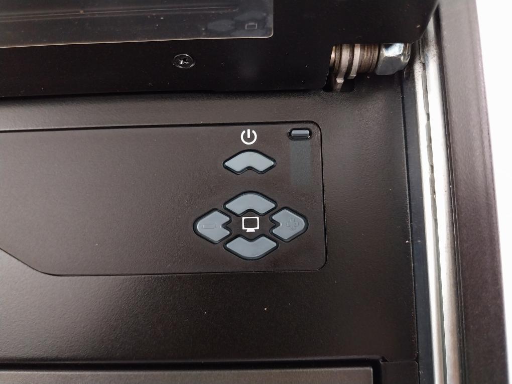 Kvt417A-r3 Kvm Lcd Console Tray Kvt4S16Uv Dc12V Black Box