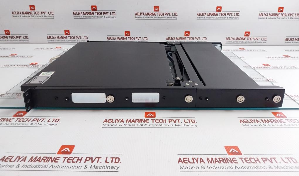 Kvt417A-r3 Kvm Lcd Console Tray Kvt4S16Uv Dc12V Black Box