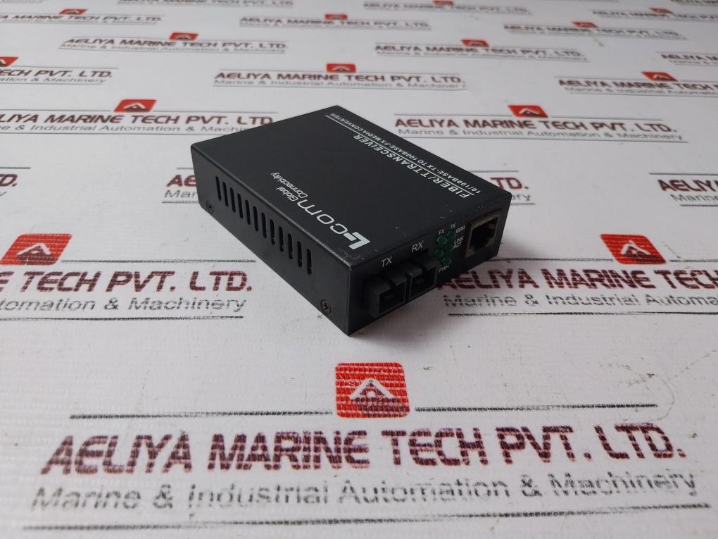 L-Com 10/100 Base-Tx to 100 Base-Fx Media Converter