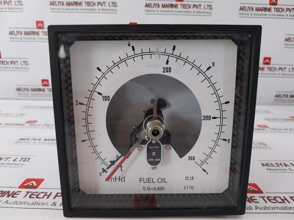 L110 Dual Scale Analog Gauge for Fuel Oil S.G. 0.835 93473002