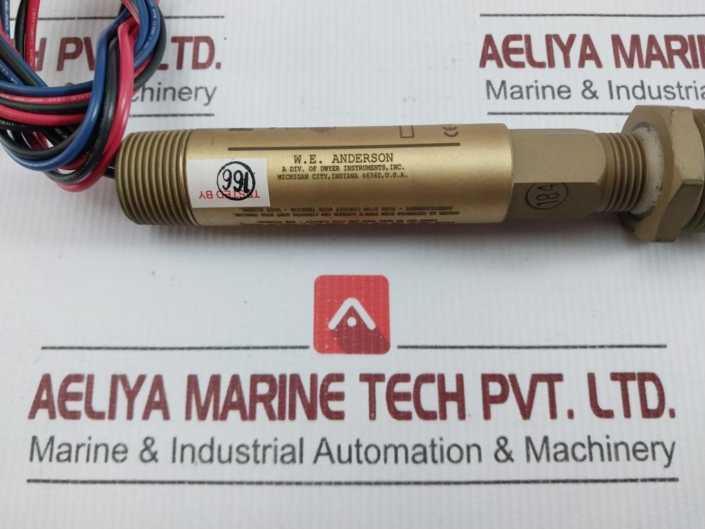L6Epb-b-s-3-c Float Switch Line Size - 1" Npt 125/250 Vac Dwyer