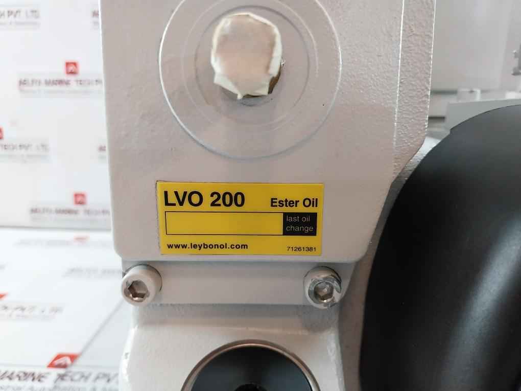 LEYBOLD SV 40/65 BIFC Vacuum Pump V1.40 1000 MBAR 200-240V 50/60 Hz