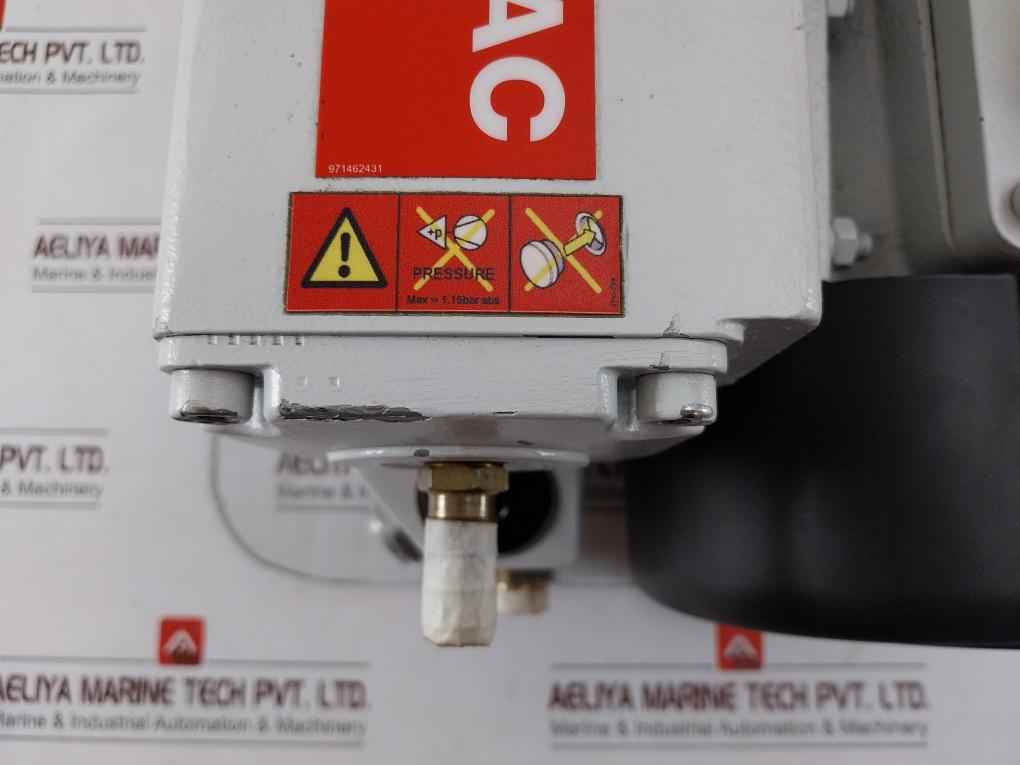 LEYBOLD SV 40/65 BIFC Vacuum Pump V1.40 1000 MBAR 200-240V 50/60 Hz