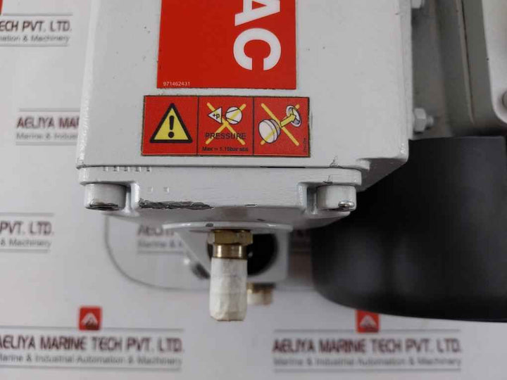 LEYBOLD SV 40/65 BIFC Vacuum Pump V1.40 1000 MBAR 200-240V 50/60 Hz