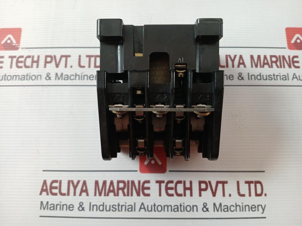 L&T Ml1 Contactor 16A 415V 50Hz 360V