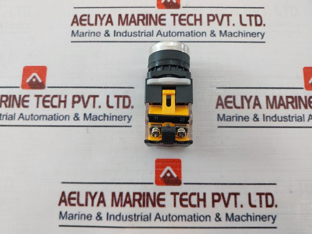 La38/203 Push Button Switch La38/209B 10A 440V