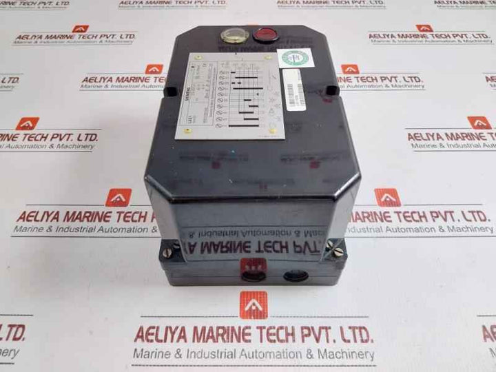Lae1/8865 Oil Burner Control Module Siemens 220-240V 60Hz