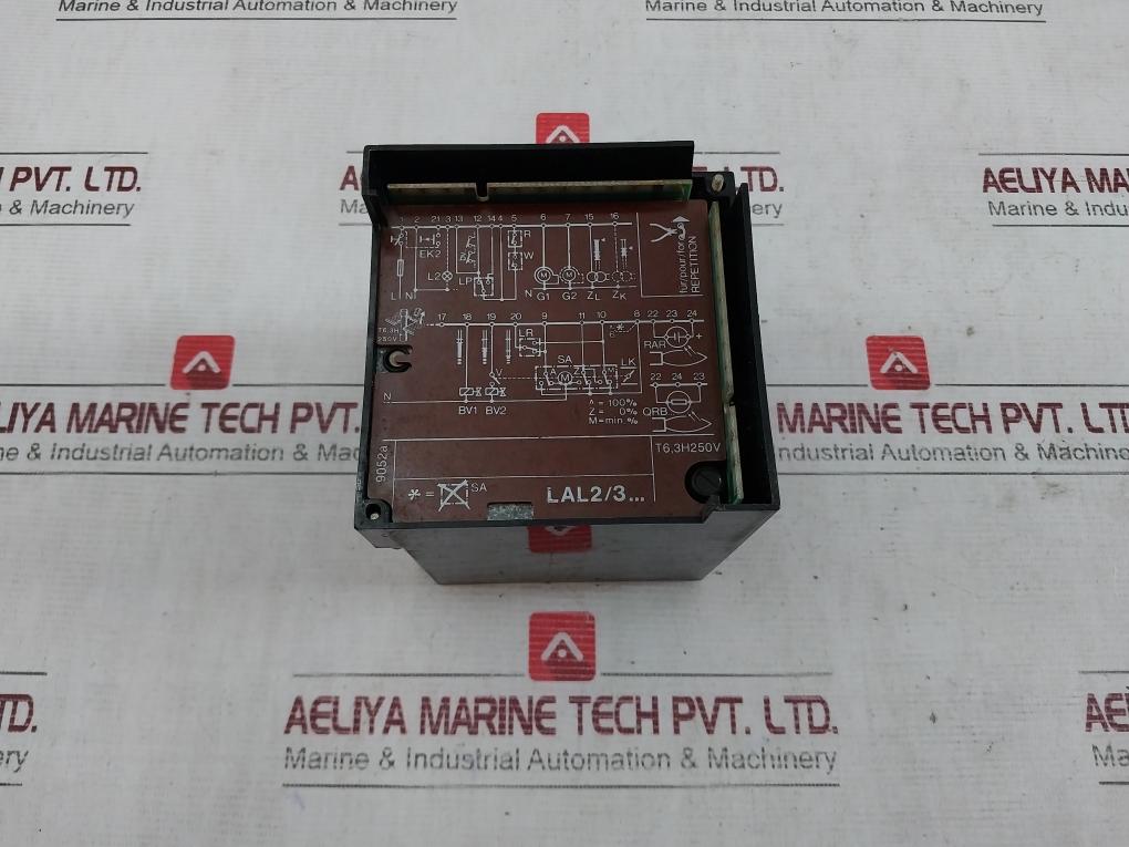 Landis & Gyr Lal2.25 Serie 02 Burner Sequence Controller 220–240V 50–60Hz