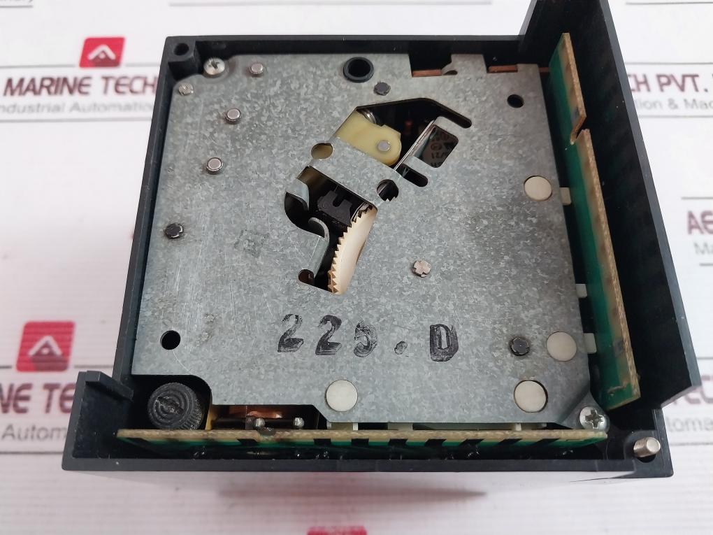 Landis & Gyr Lal2.25 Burner Controller Serie 2 220-240V 50-60Hz / 3,5 Va