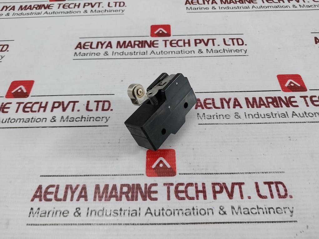 Laptron Xz-15Gw22-b Limit Switch 15A 250Vac E466767