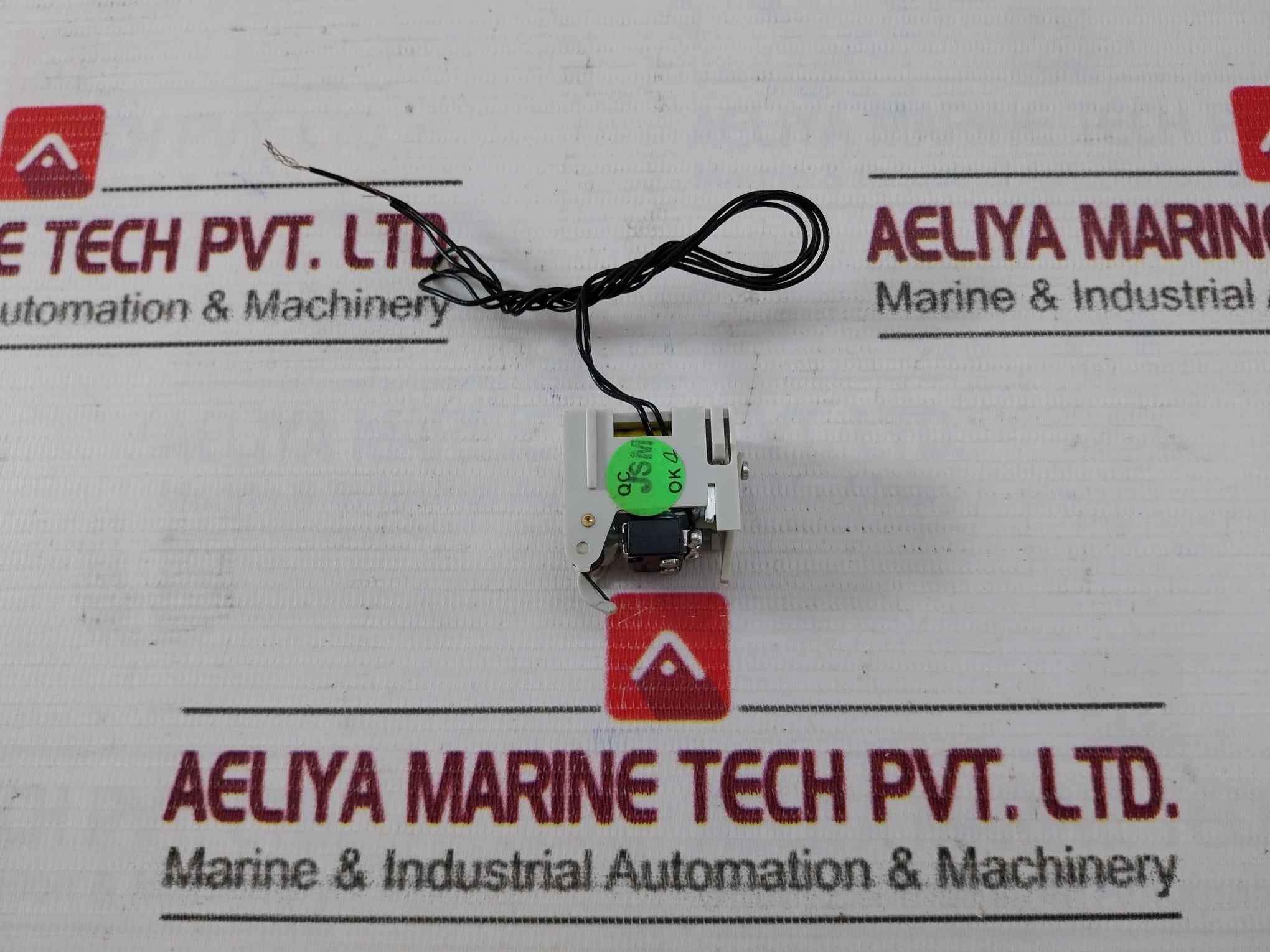 Larsen & Toubro Cm97883 Shunt Release Coil 240/415 Vac 50/60Hz