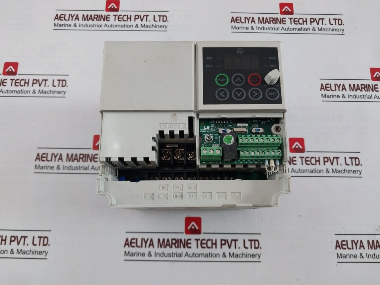 Larsen & Toubro Cx2000 Ac Drive 6025Svm-n2 Dc 24V Ci00Io V2.0