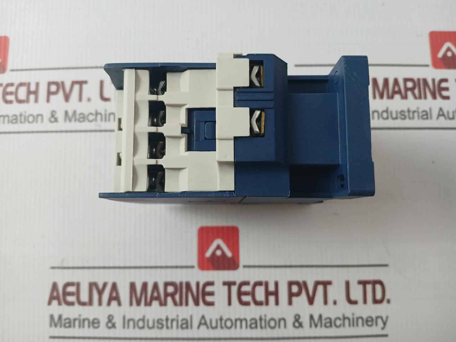 Larsen & Toubro Mnx 18 M-line Switchgear 3 Pole Power Contactor