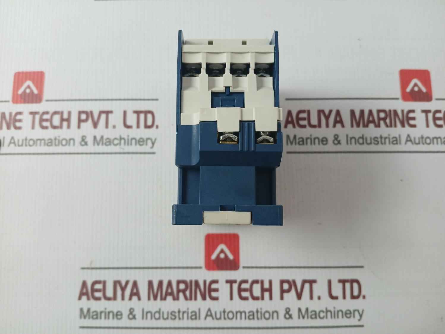 Larsen & Toubro Mnx 18 M-line Switchgear 3 Pole Power Contactor