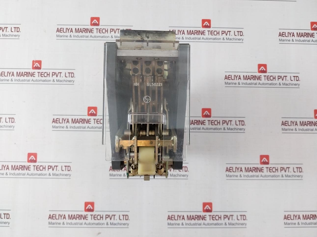 Larsen & Toubro Sl50060 Air Circuit Breaker 1600 Amp 4 Pole 3Wb1473 (Part Only)