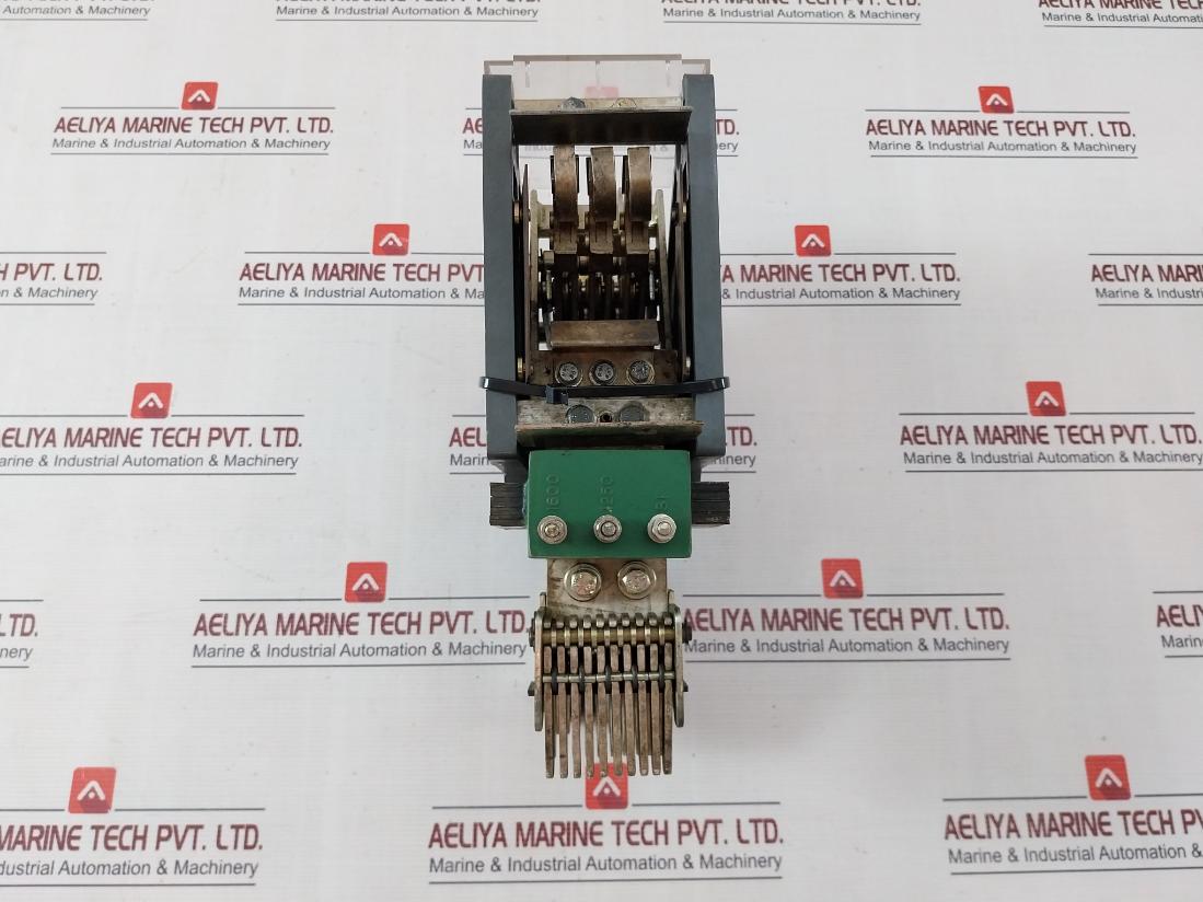 Larsen & Toubro Sl50060 Air Circuit Breaker 1600 Amp 4 Pole 3Wb1473 (Part Only)