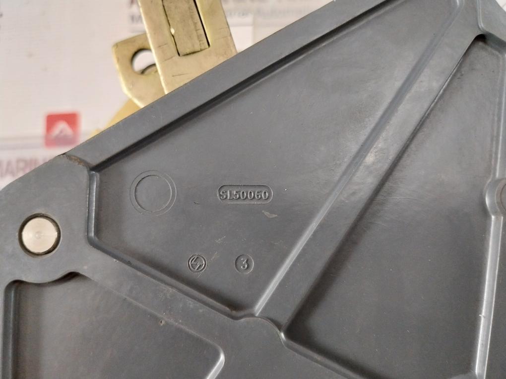 Larsen & Toubro Sl50060 Air Circuit Breaker 2500 Amp 3 Pole 3Wb1671 (Part Only)