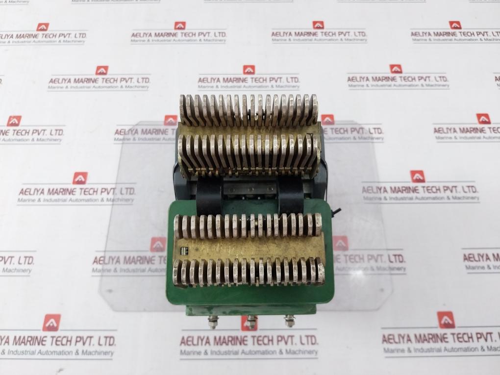 Larsen & Toubro Sl50060 Air Circuit Breaker 2500 Amp 3 Pole 3Wb1671 (Part Only)