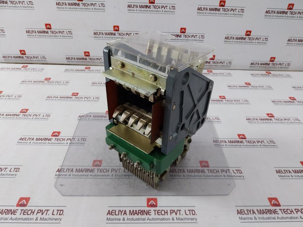 Larsen & Toubro Sl50060 Air Circuit Breaker 2500 Amp 3 Pole 3Wb1671 (Part Only)