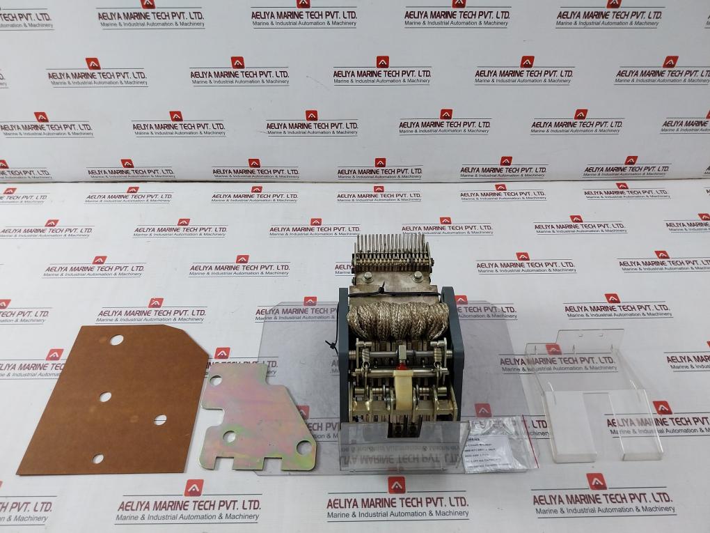 Larsen & Toubro Sl50060 Air Circuit Breaker 2500 Amp 3 Pole 3Wb1671 (Part Only)