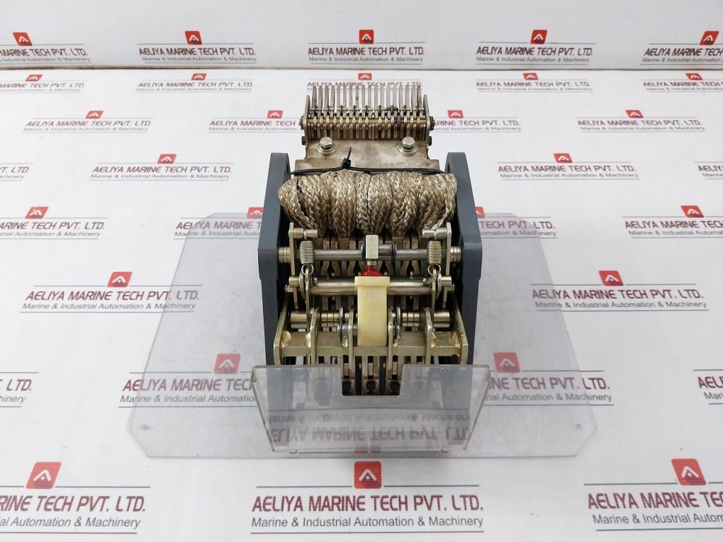 Larsen & Toubro Sl50060 Air Circuit Breaker 2500 Amp 3 Pole 3Wb1671 (Part Only)