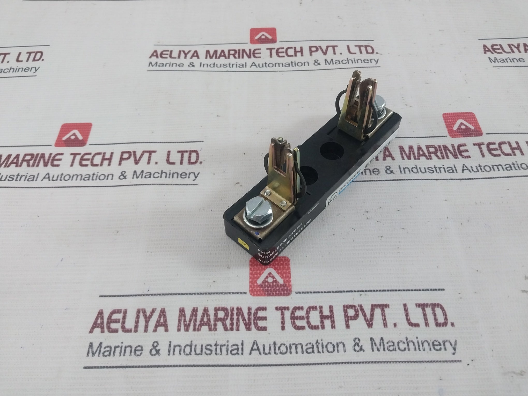 Larsen & Toubro Sk90405 Oooo Fuse Base Hb 160 A Din