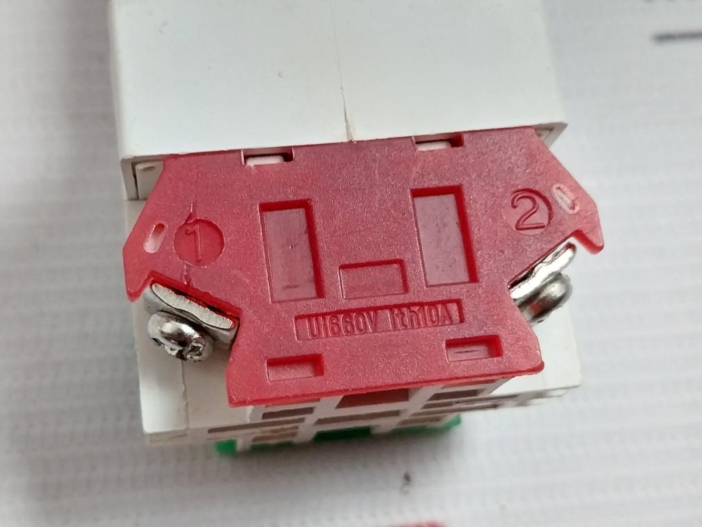 Lay7 (Pbc Y090 Lay37) Push Button Switch 660V 10A Ac-15