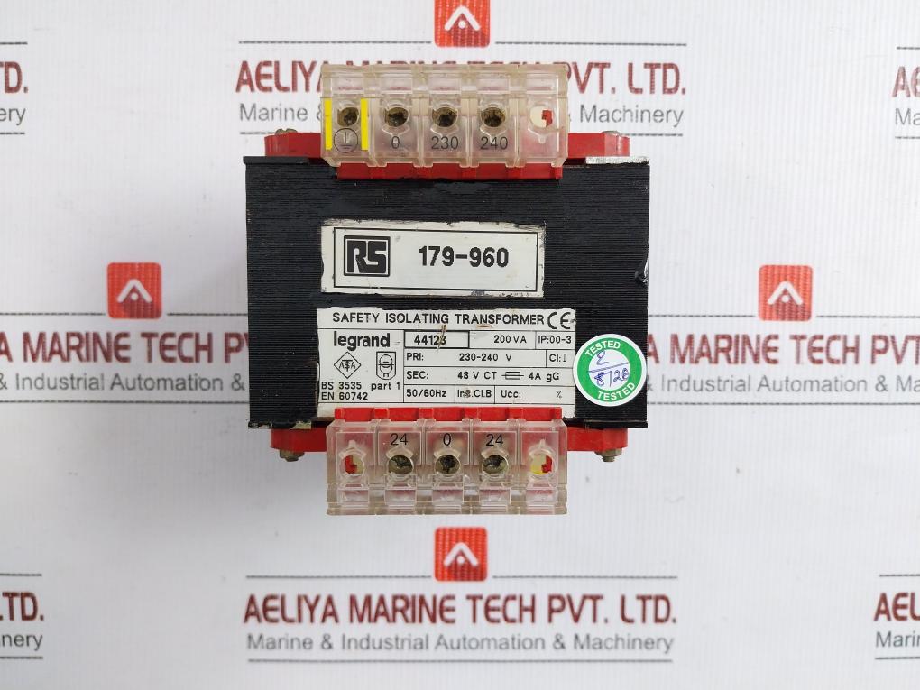 Legrand-230-240V-50-60Hz-Safety-Isolation-Transformer-44123-208954-7