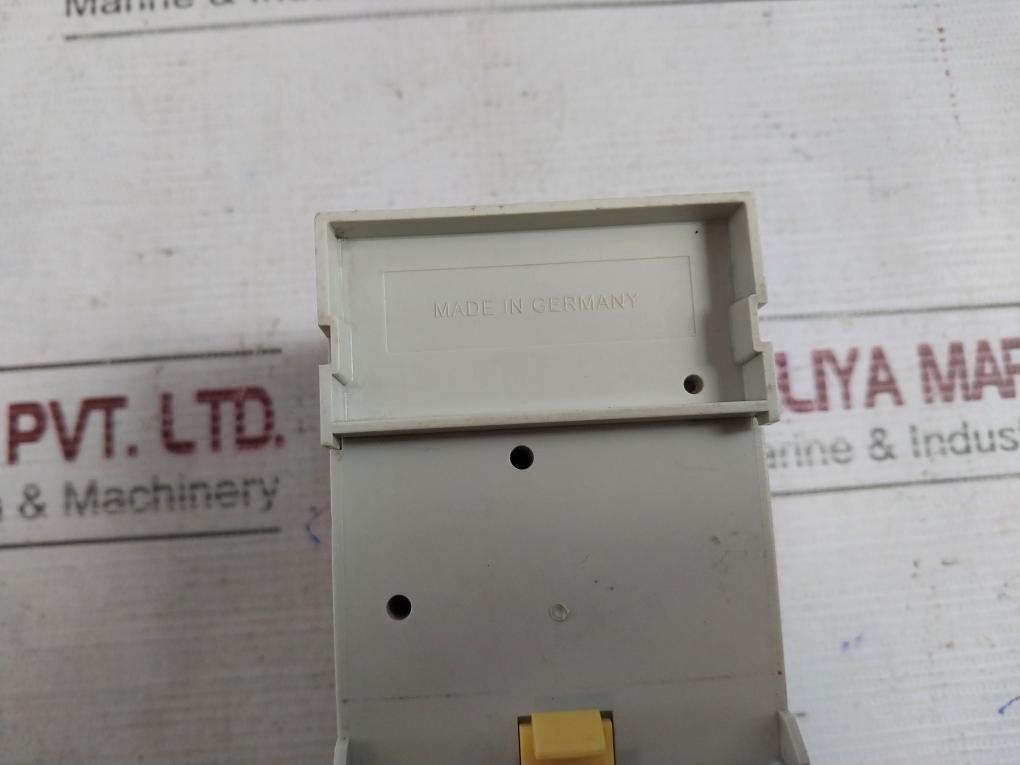 Legrand 037 53 Time Switch 230V 50/60Hz 16A/250Vacr R100H