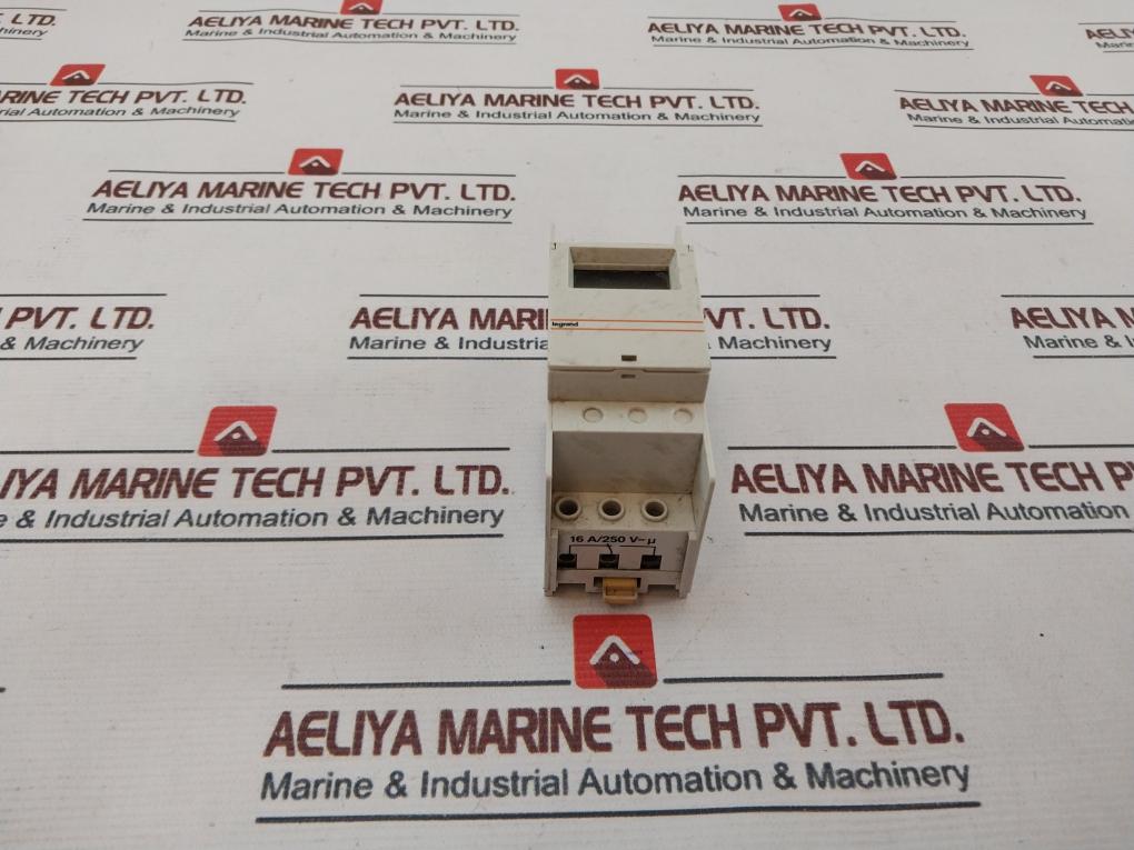 Legrand 037 87 Timer 220-240Vac