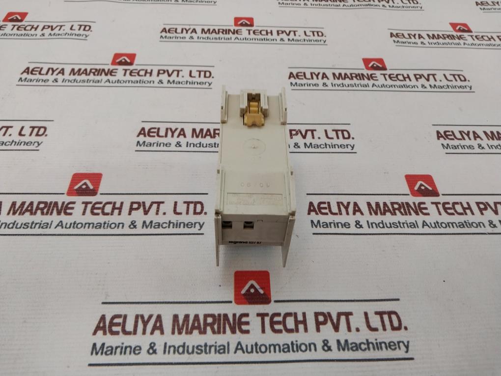 Legrand 037 87 Timer 220-240Vac