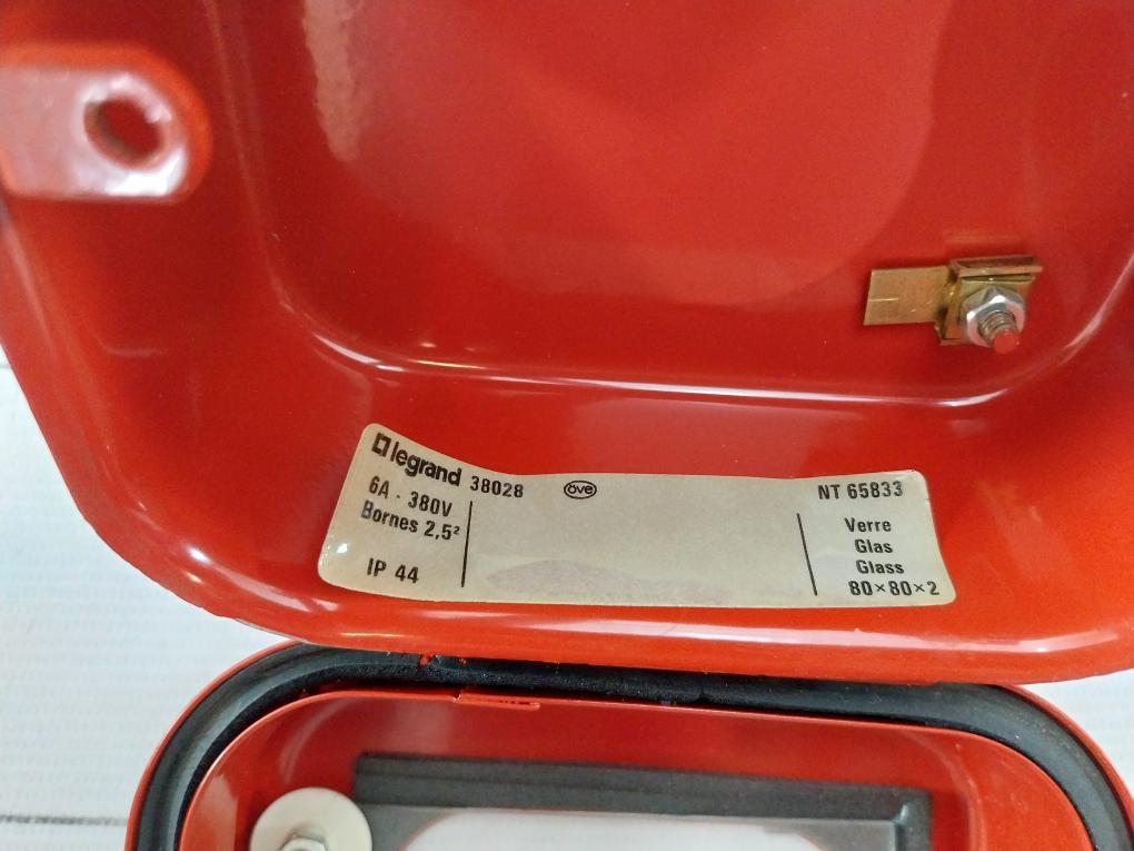 Legrand 38028 Emergency Stop Fire Safety Box 6A-380V 80X80X2 300 V Ac Sx50