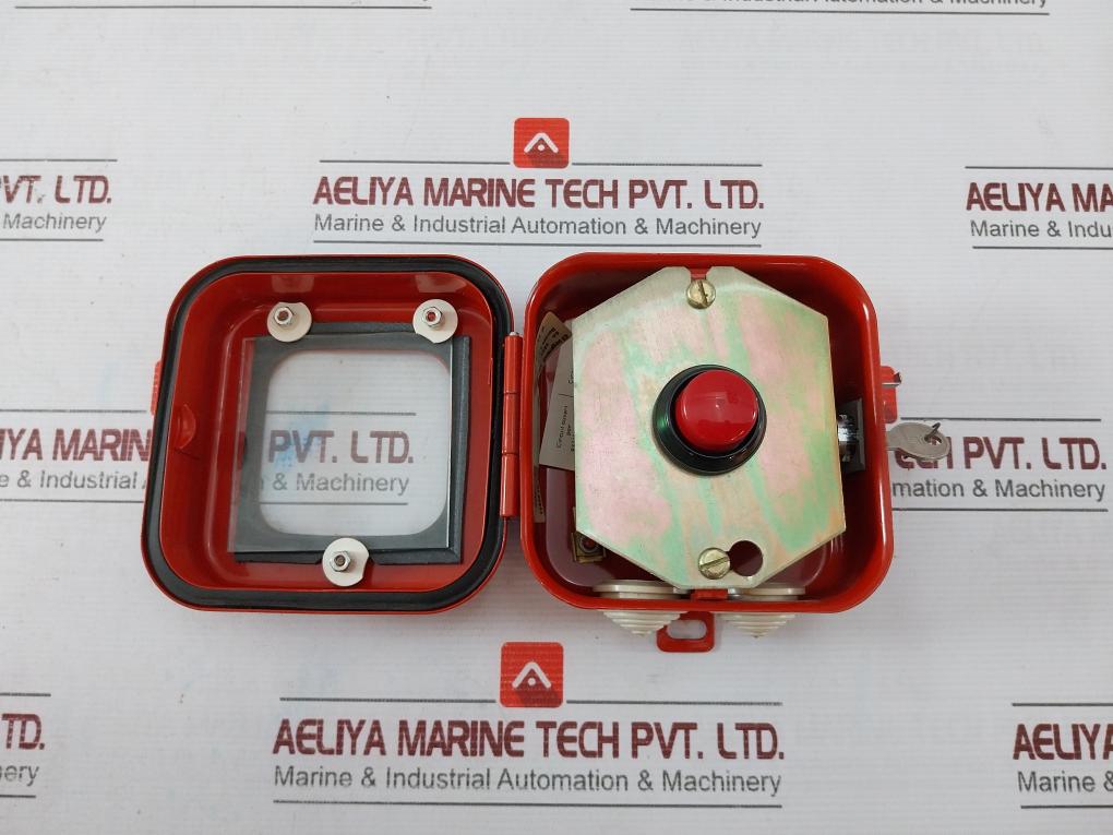 Legrand 38028 Emergency Stop Fire Safety Box 6A-380V 80X80X2 300 V Ac Sx50