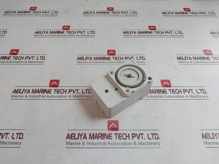 Legrand 499 27 Polar Rex Qkkt Timer 18W41 067 Go 230V 50/60Hz