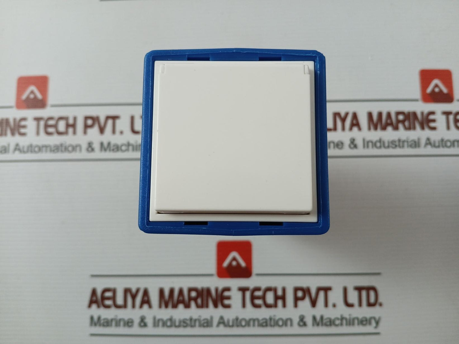 Legrand 521 03 Power Connector Adapter Plug Ip40