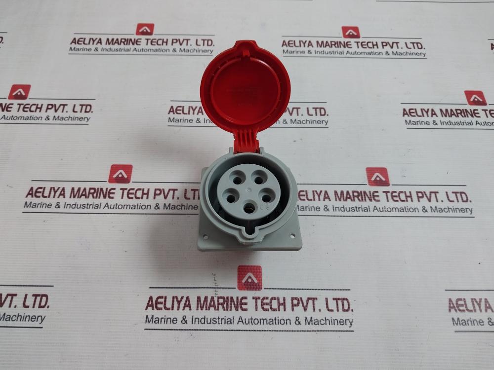 Legrand 5 552 89 Industrial Panel Mounting Socket A071496