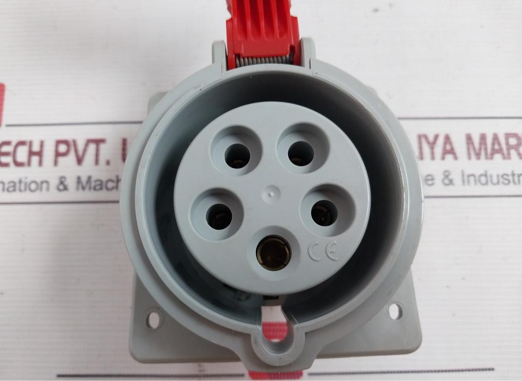 Legrand 5 552 89 Industrial Panel Mounting Socket A071496