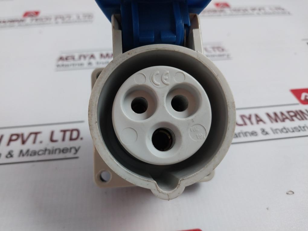 Legrand 573 54 Blue Power Socket 3 Poles 16A 750V