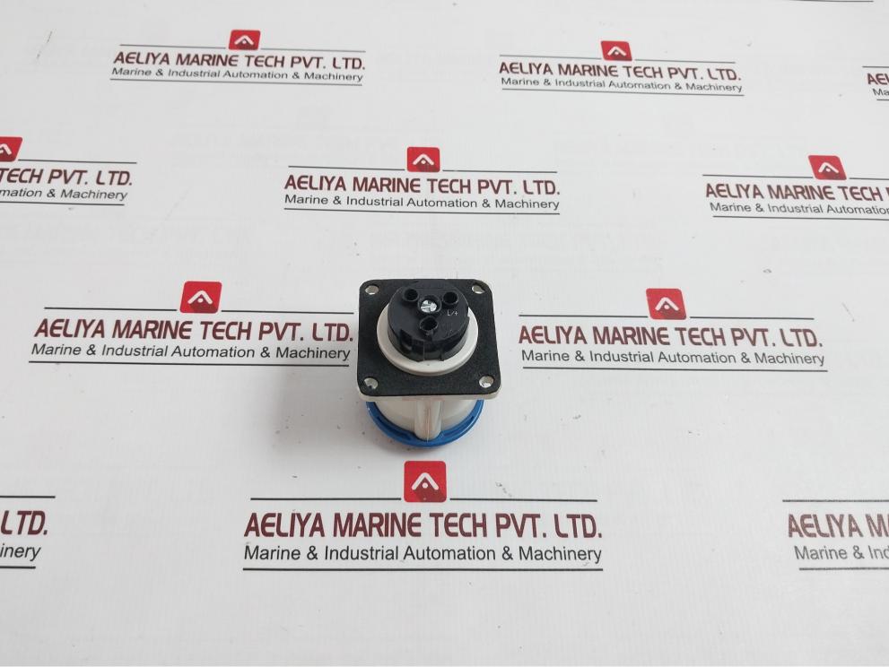 Legrand 573 54 Blue Power Socket 3 Poles 16A 750V