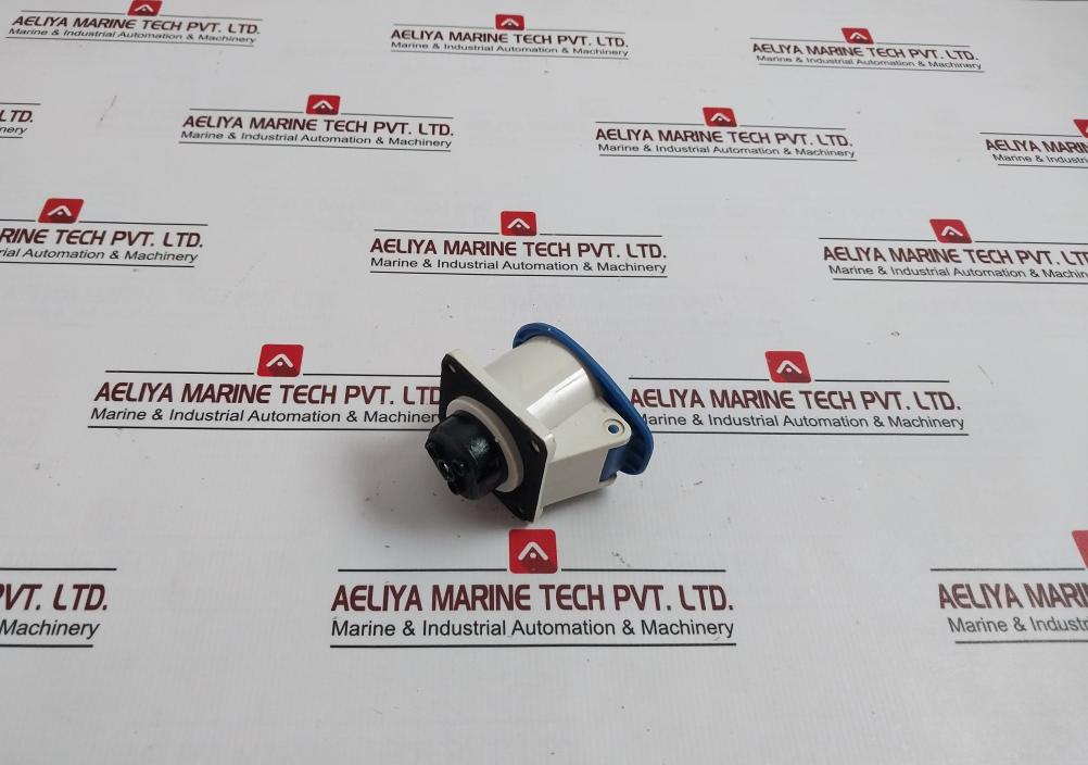 Legrand 573 54 Blue Power Socket 3 Poles 16A 750V