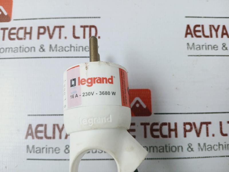 Legrand Fnc-300 Step Up & Step Down Transformer 230v Or 110v 50hz-60hz